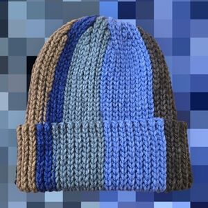 Blue Earth, Knit-look 90s beanie, Handmade By Me, Hand Embroidery, Premium